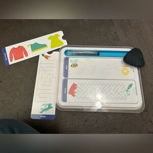 LOVEVERY Trace & Erase Board